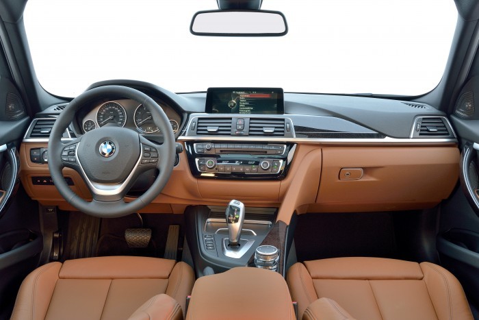 BMW Serie 3 interni